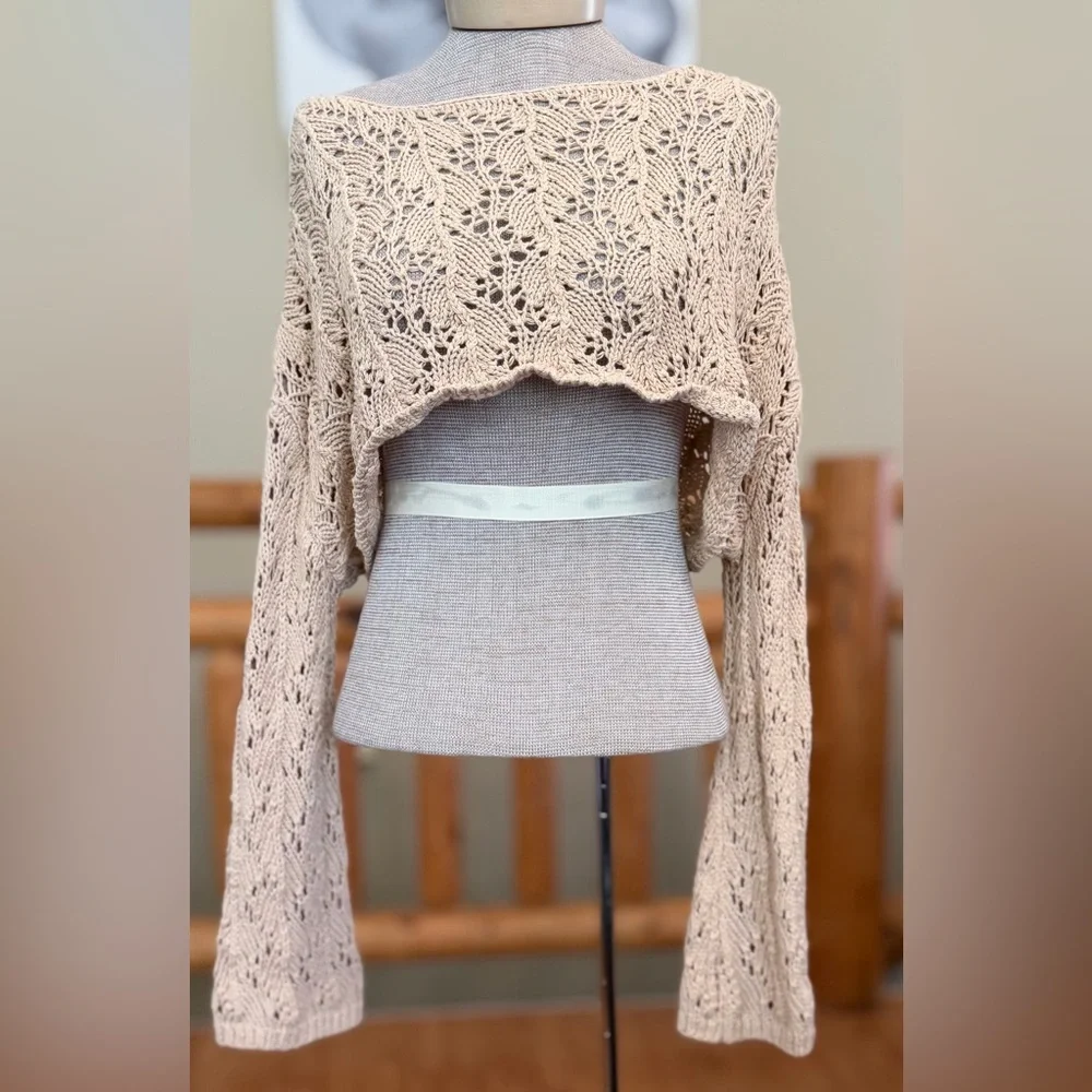 Altar’d State Cropped Open Knit Sweater Beige Size Small